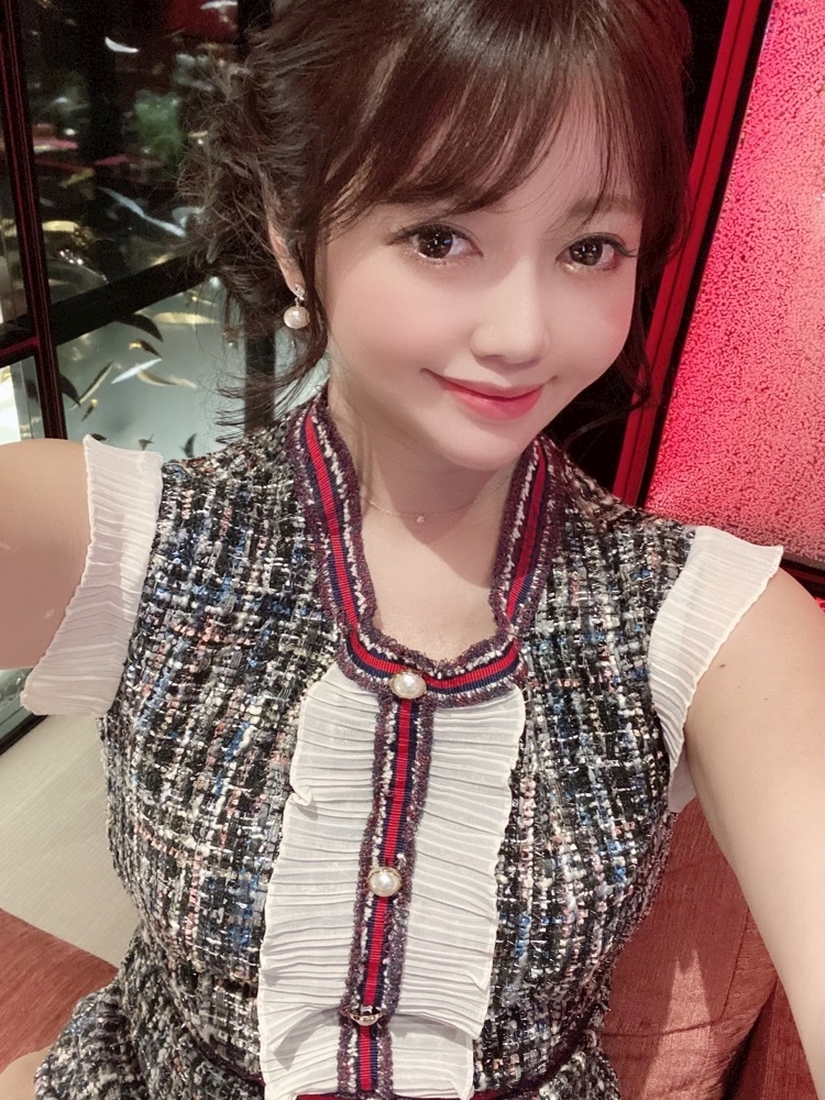 妃 えりな
