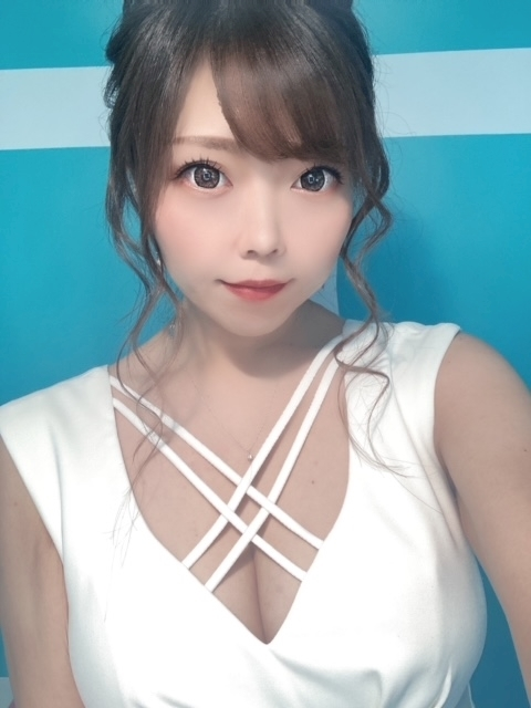 夏樹 あや