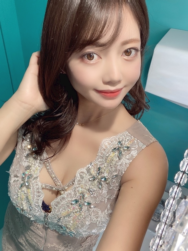 妃 えりな