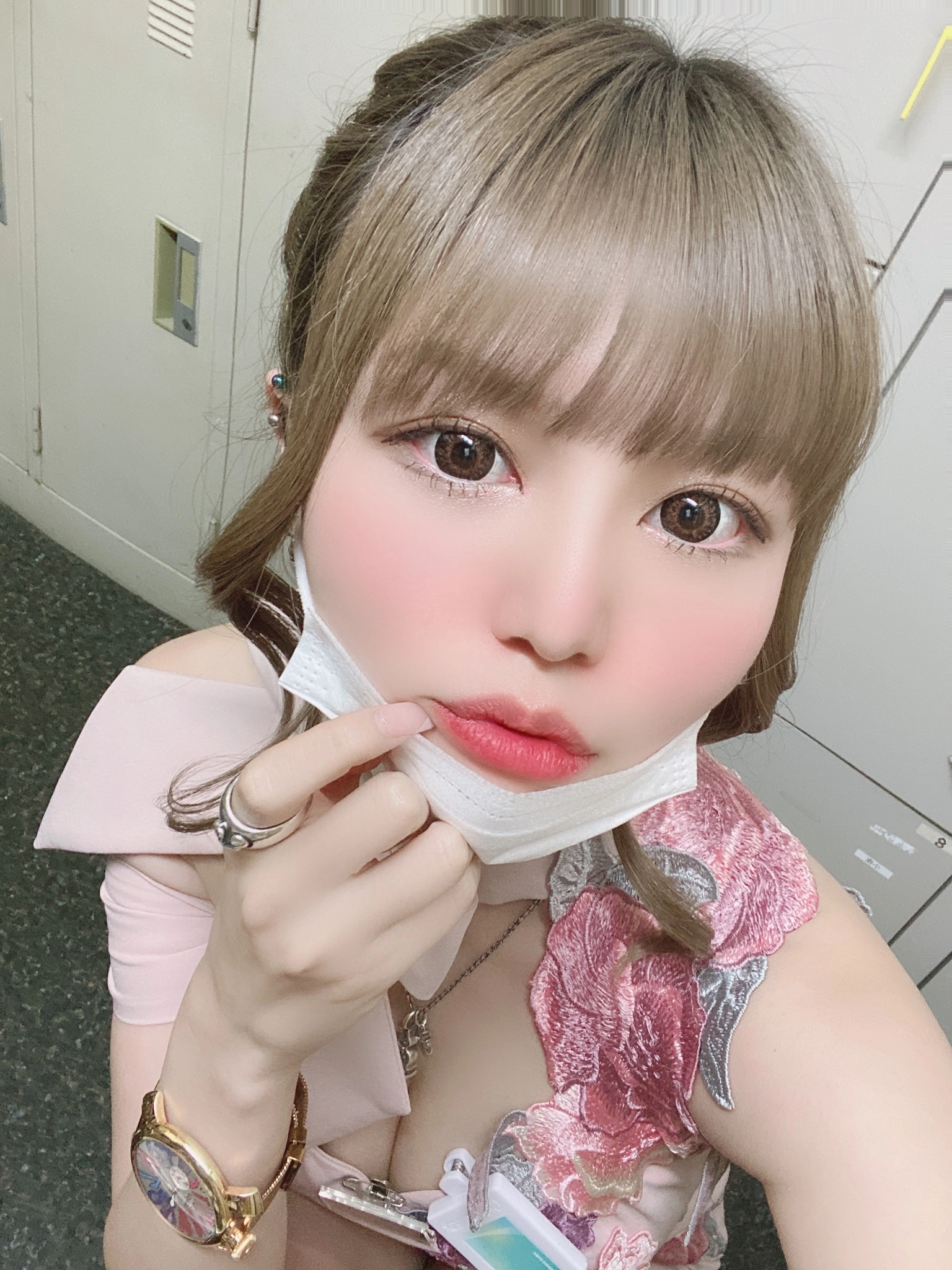 宇佐美 みみ