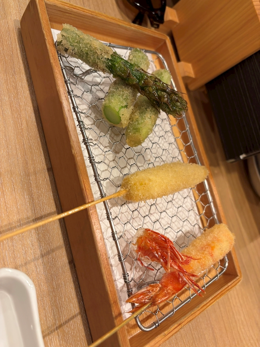 天乃 りさ