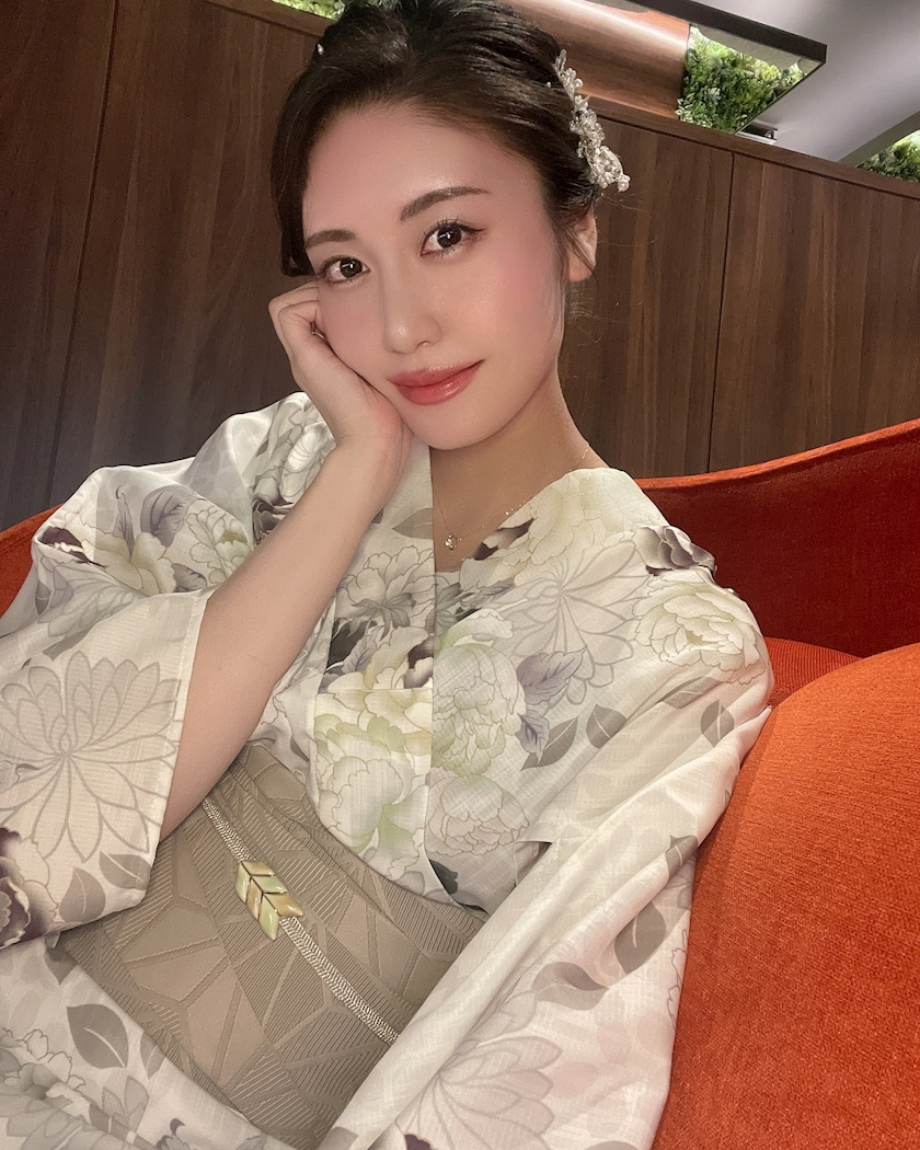泉 りさ
