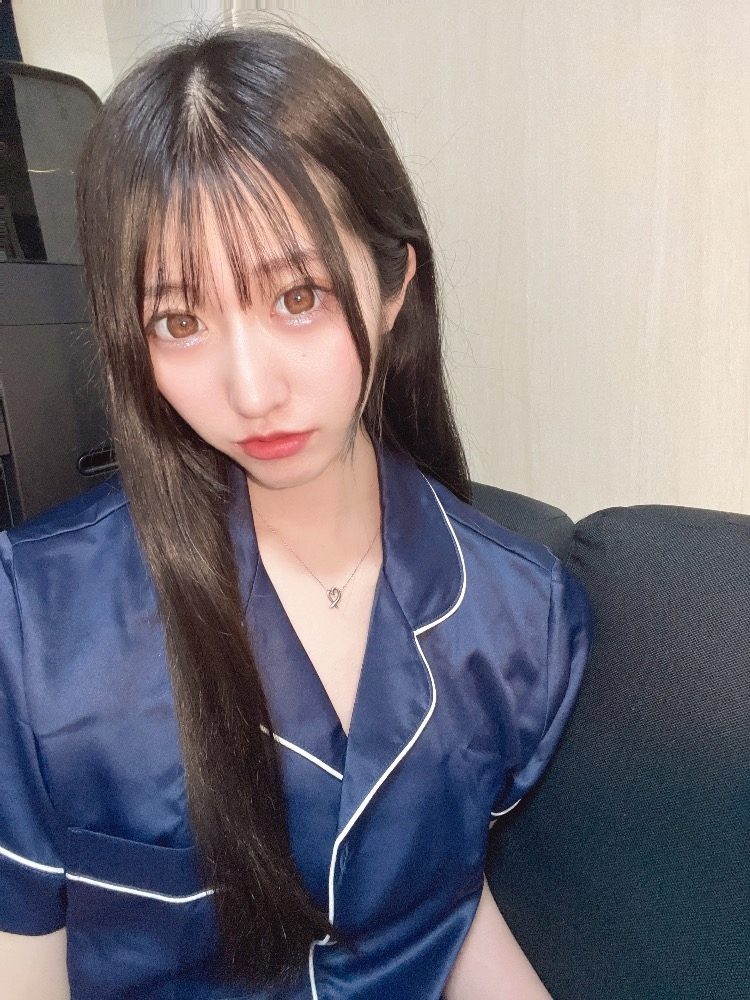 天乃 りさ