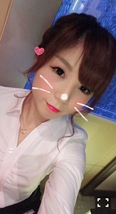 優月 あや菜