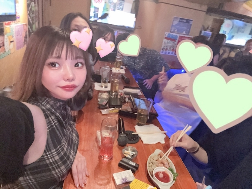 あみな