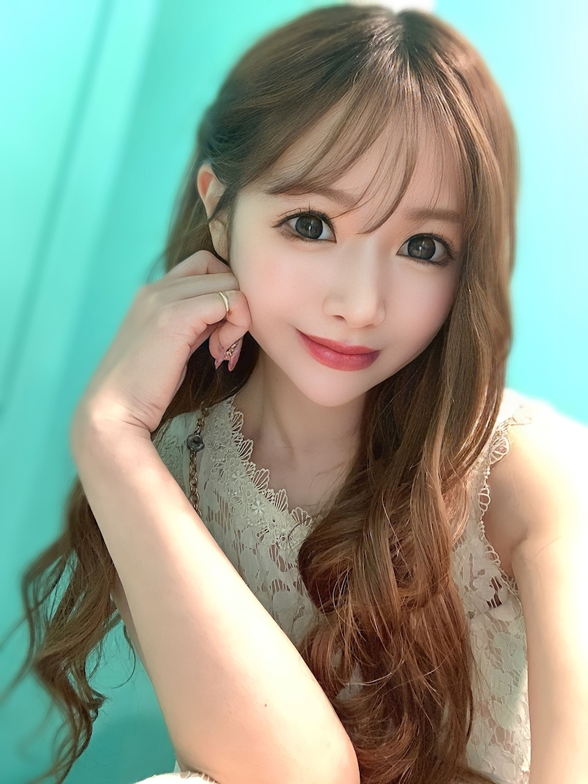 葉月 りほ