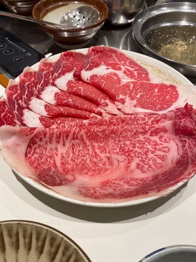 とも