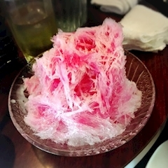 愛羽 仁美
