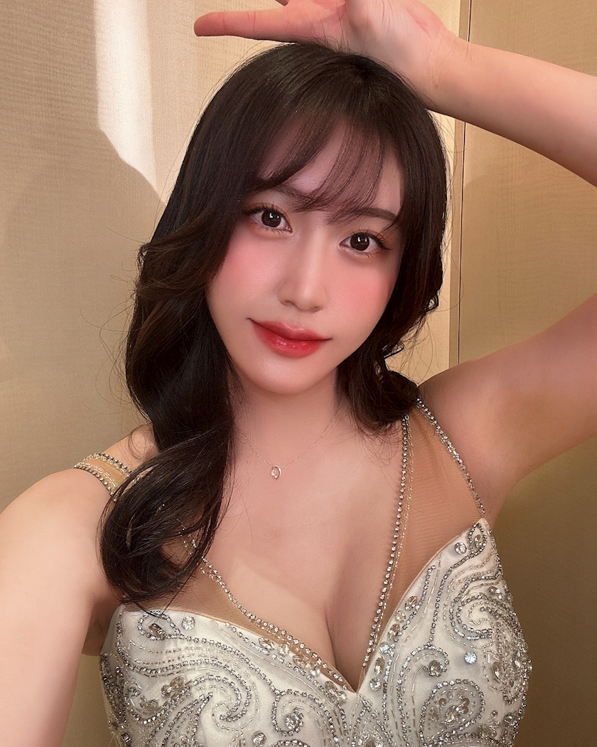 泉 りさ