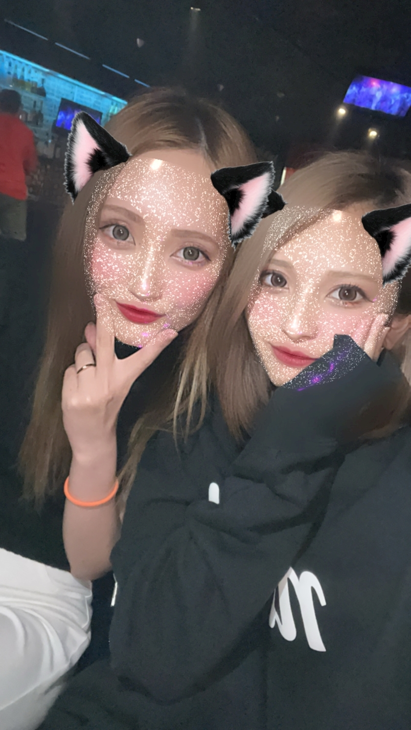 あや
