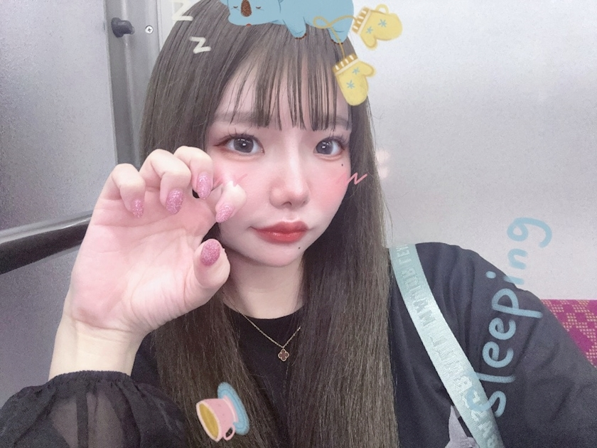 あみな