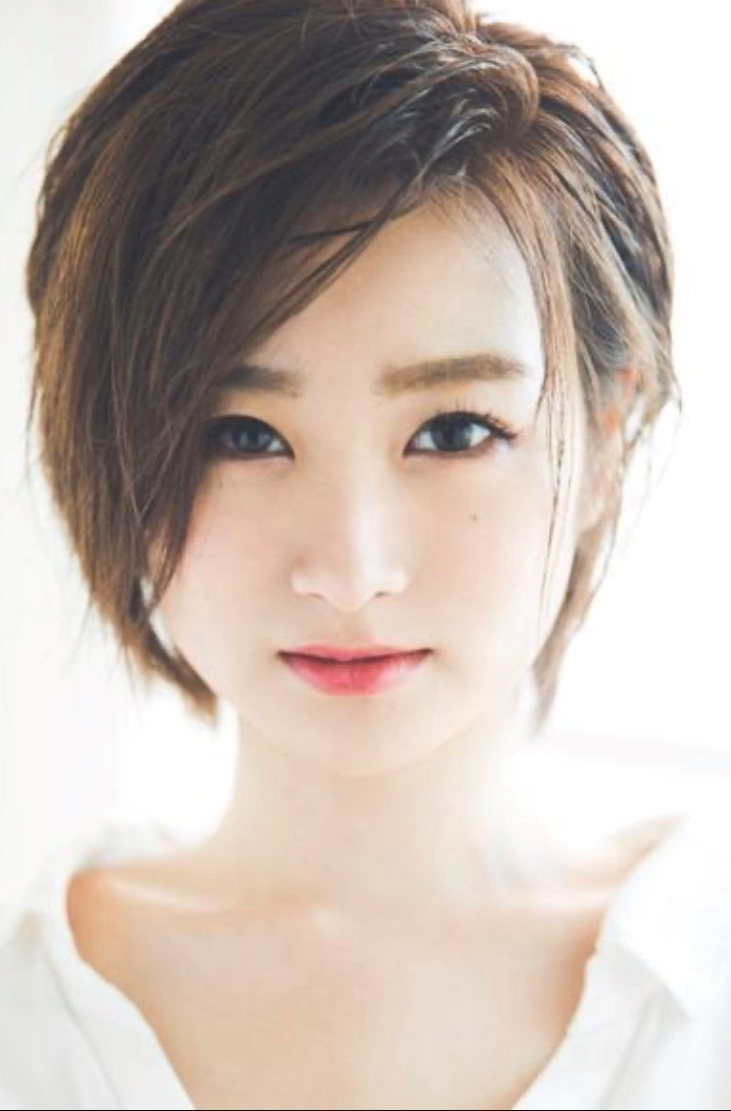 妃 えりな