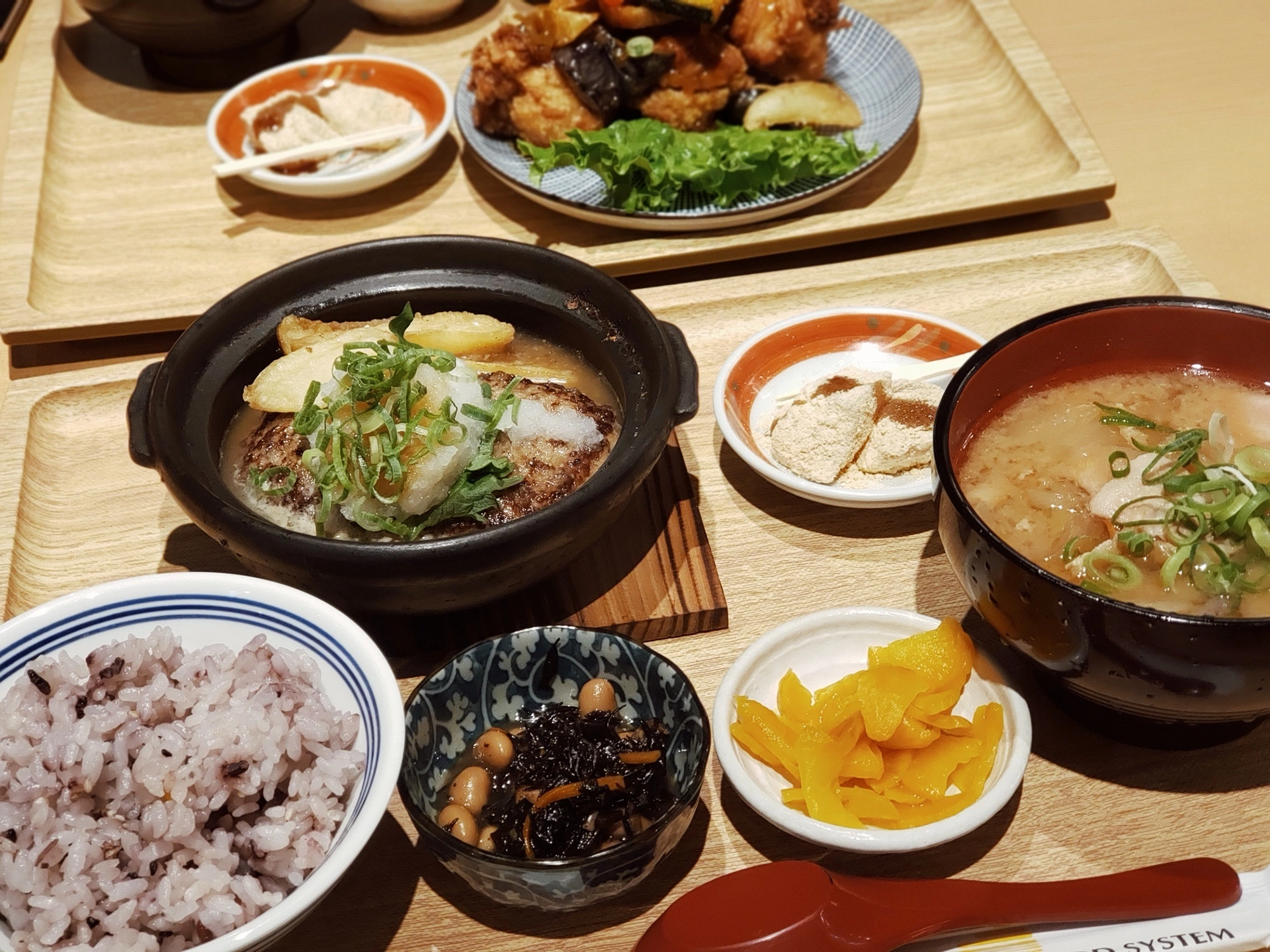 荒木 ナツミ