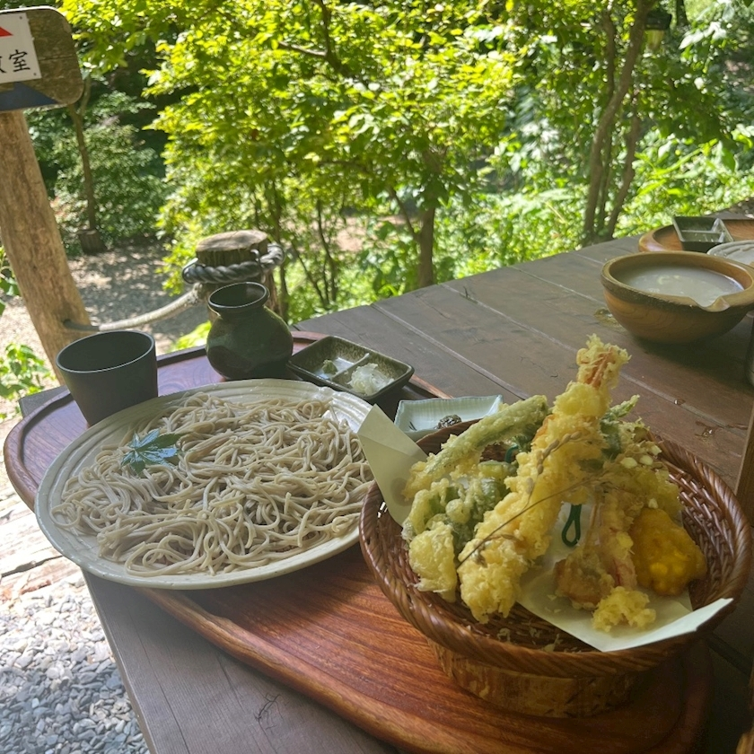 あず