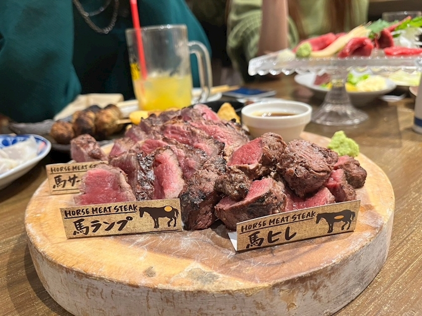 愛羽 仁美
