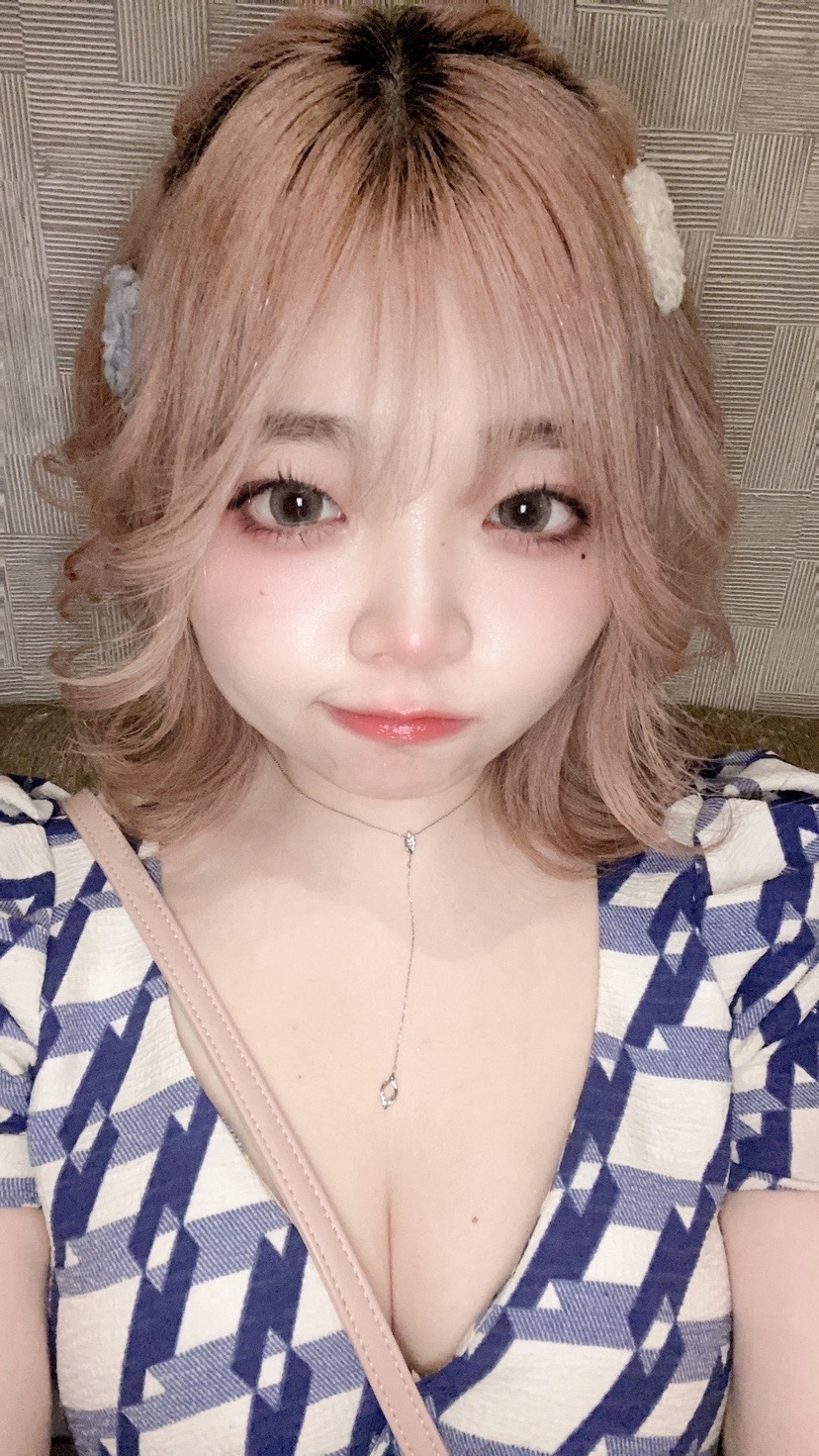 美吉 アユム