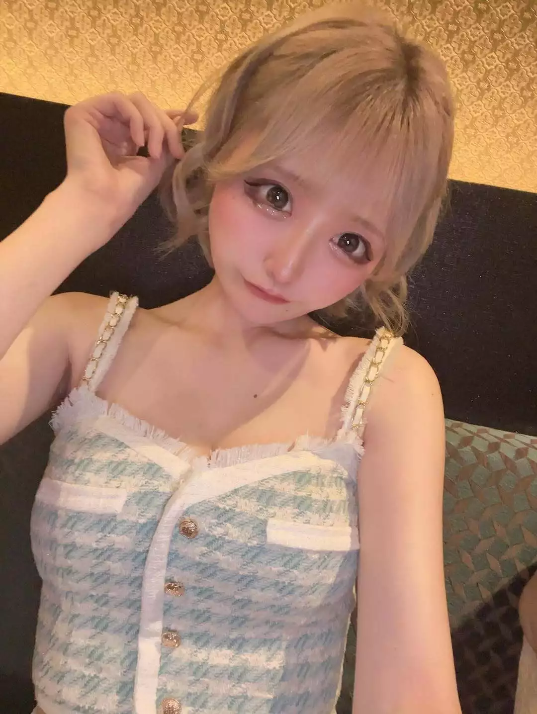 雛鶴 めい