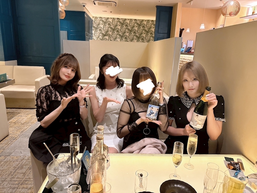 花奈 えり