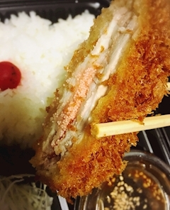 城戸 ひなの