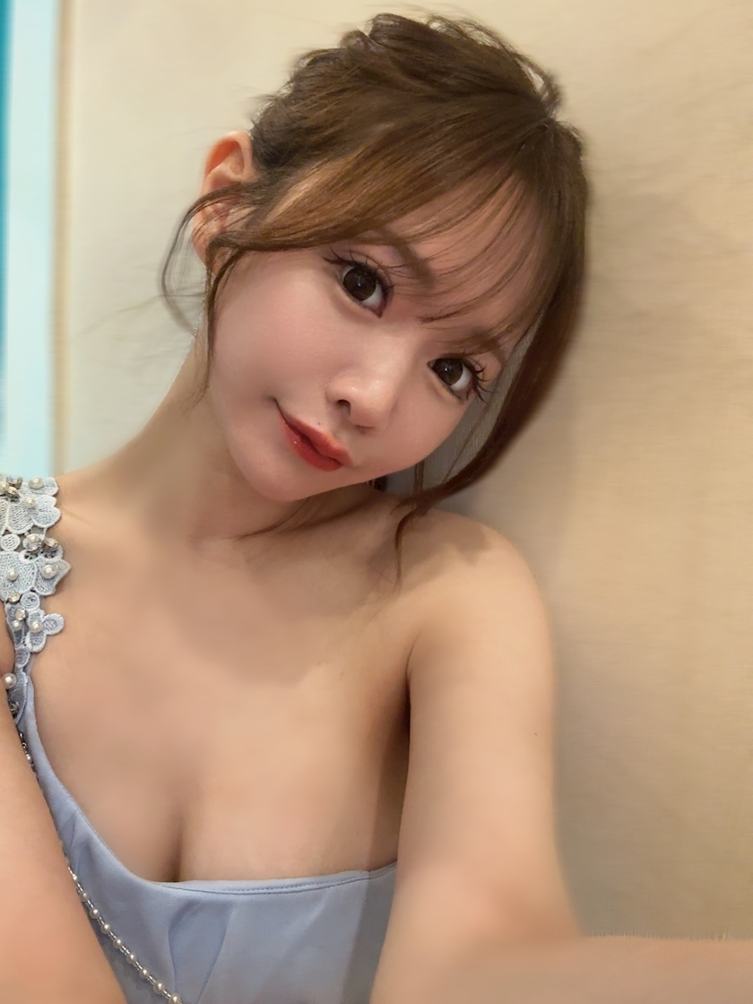 葉月 りほ