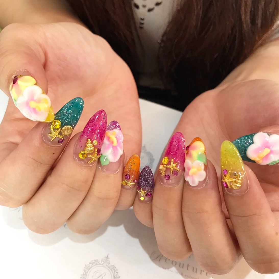 あや