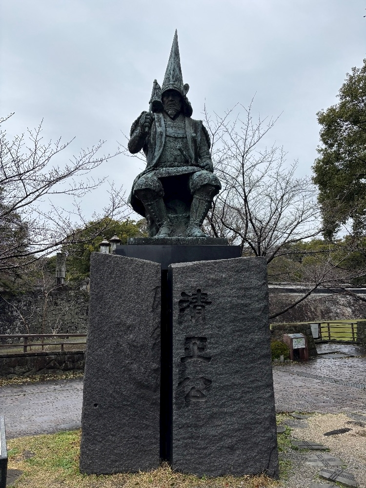 まや