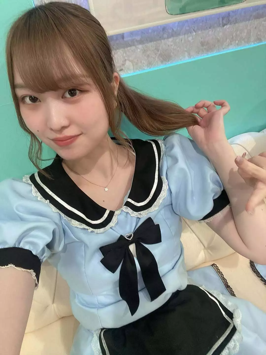 にこ