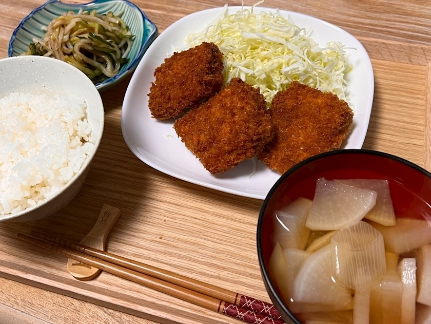 めい