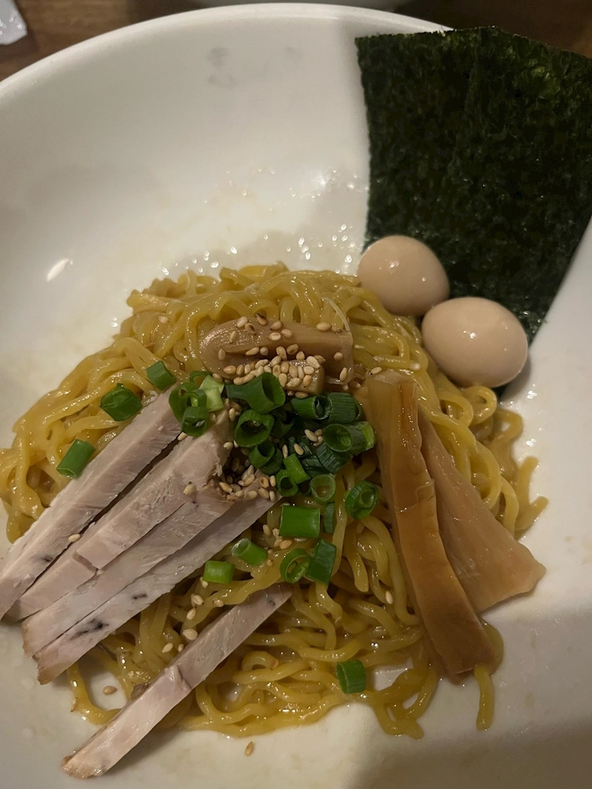 黒輝 りさ