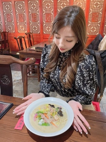 みさ