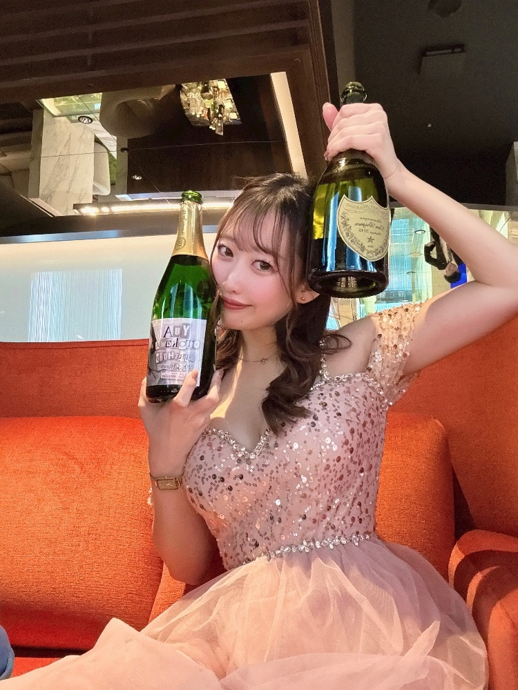 乙川 ゆあ