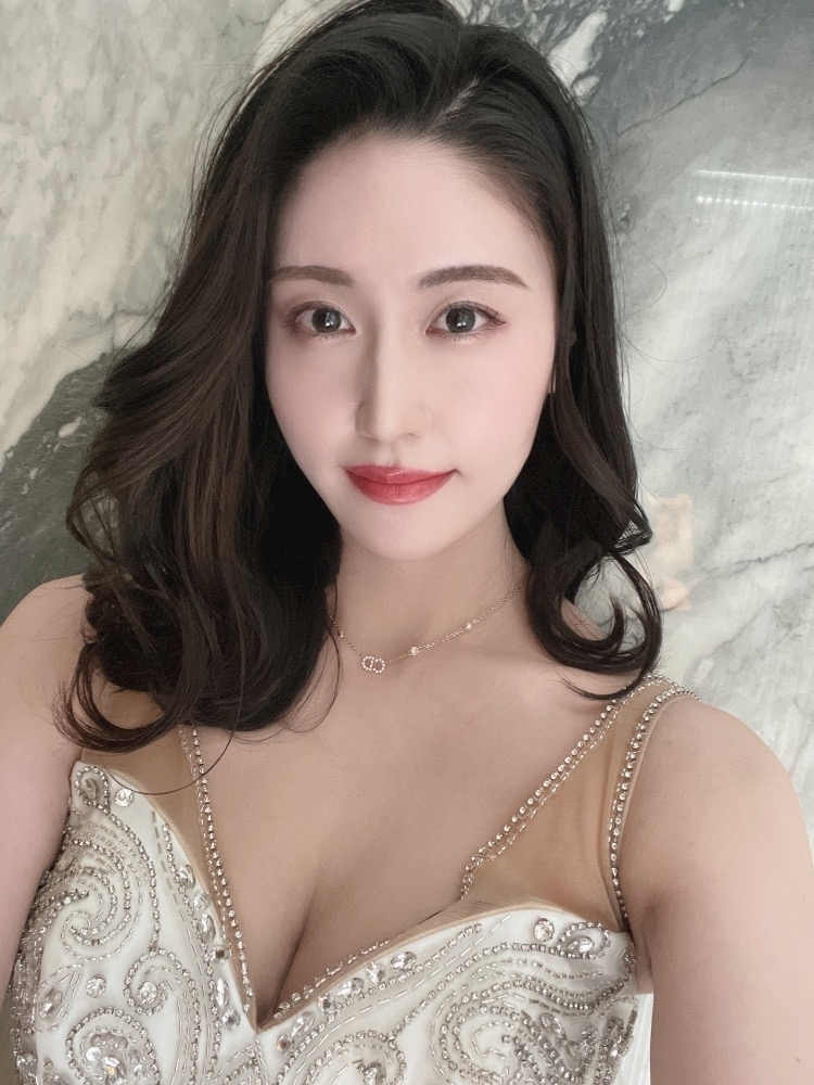 泉 りさ