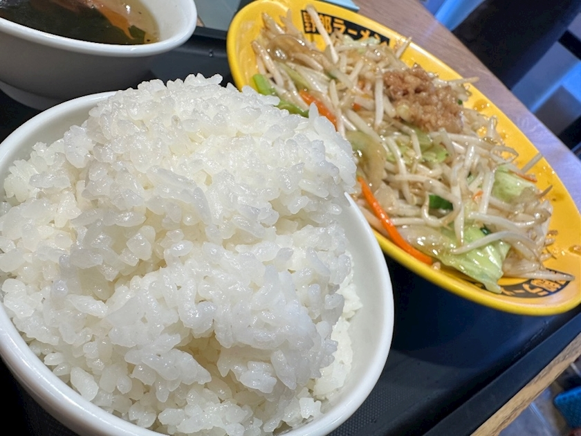 めい
