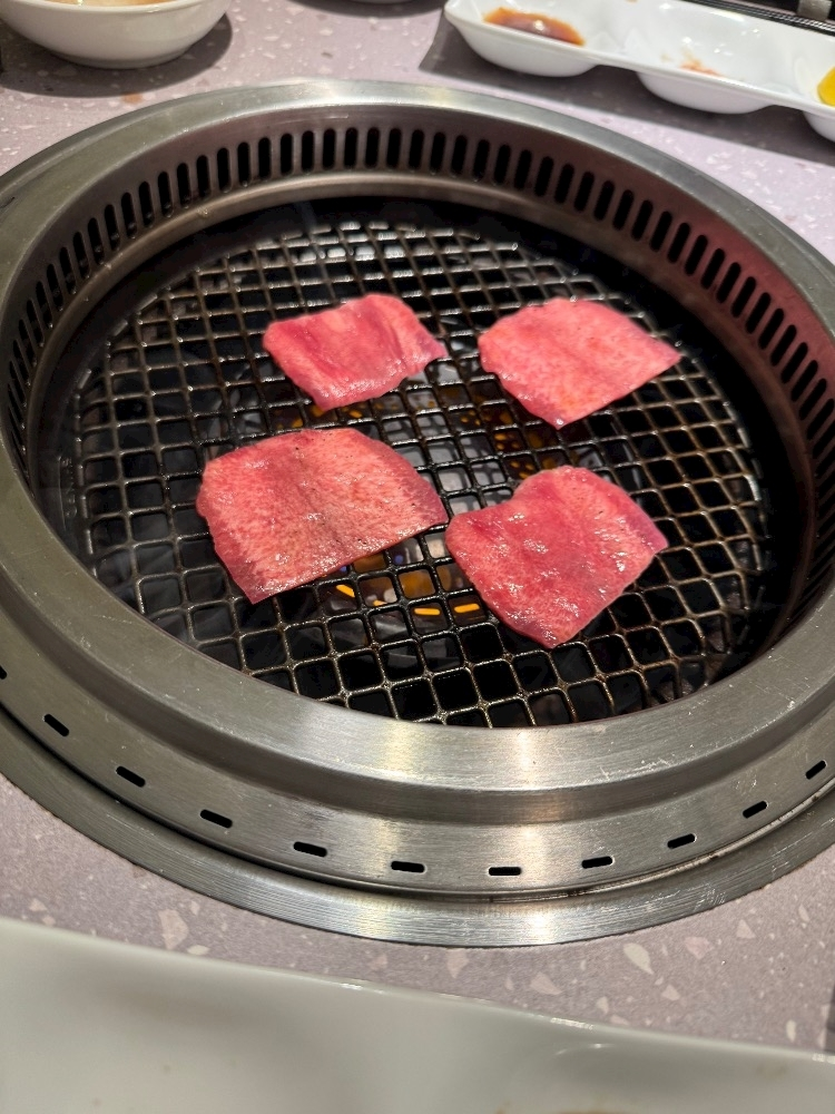 佐野 あみ