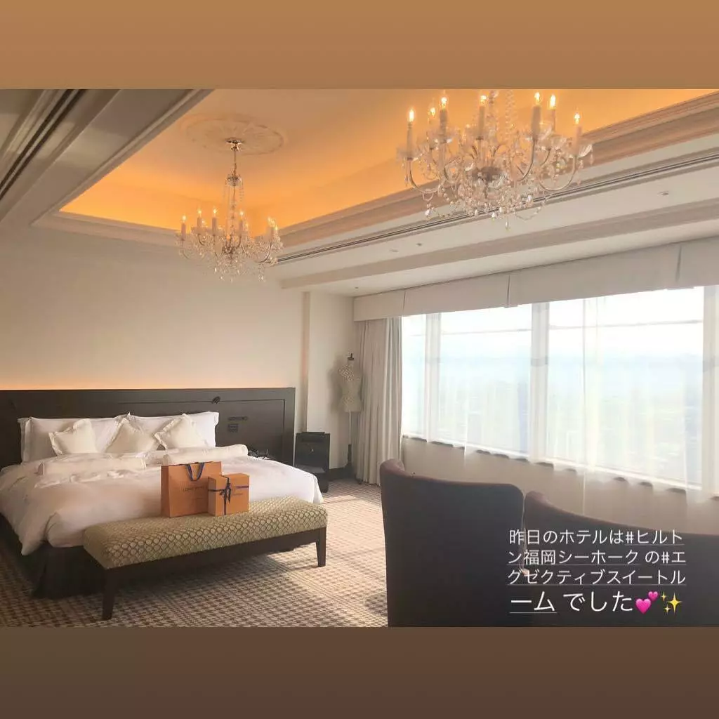 一咲 エム