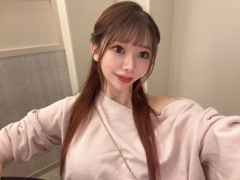 白崎 ゆあ