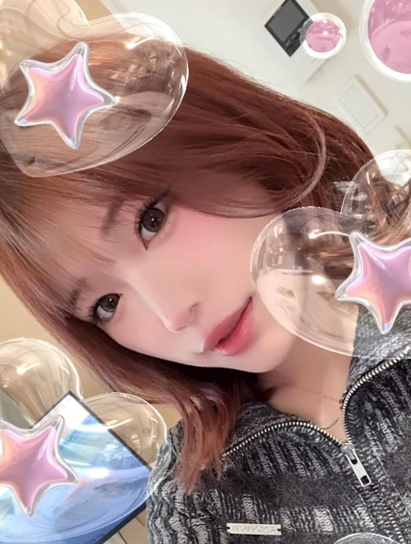 葉月 ひろみ