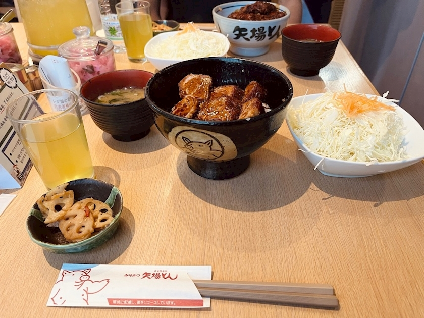 美吉 アユム