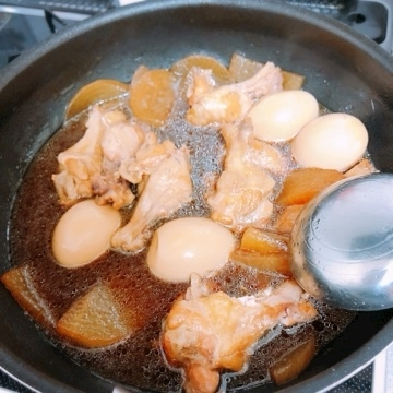 愛羽 仁美