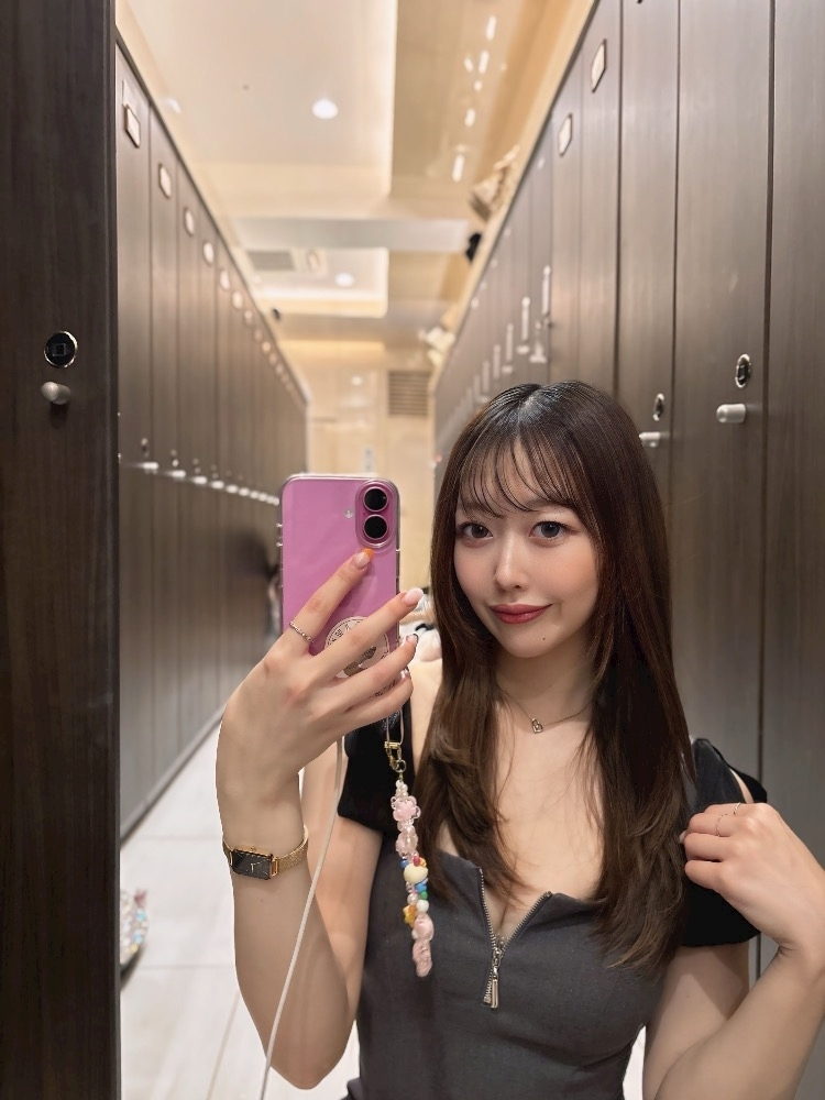 乙川 ゆあ