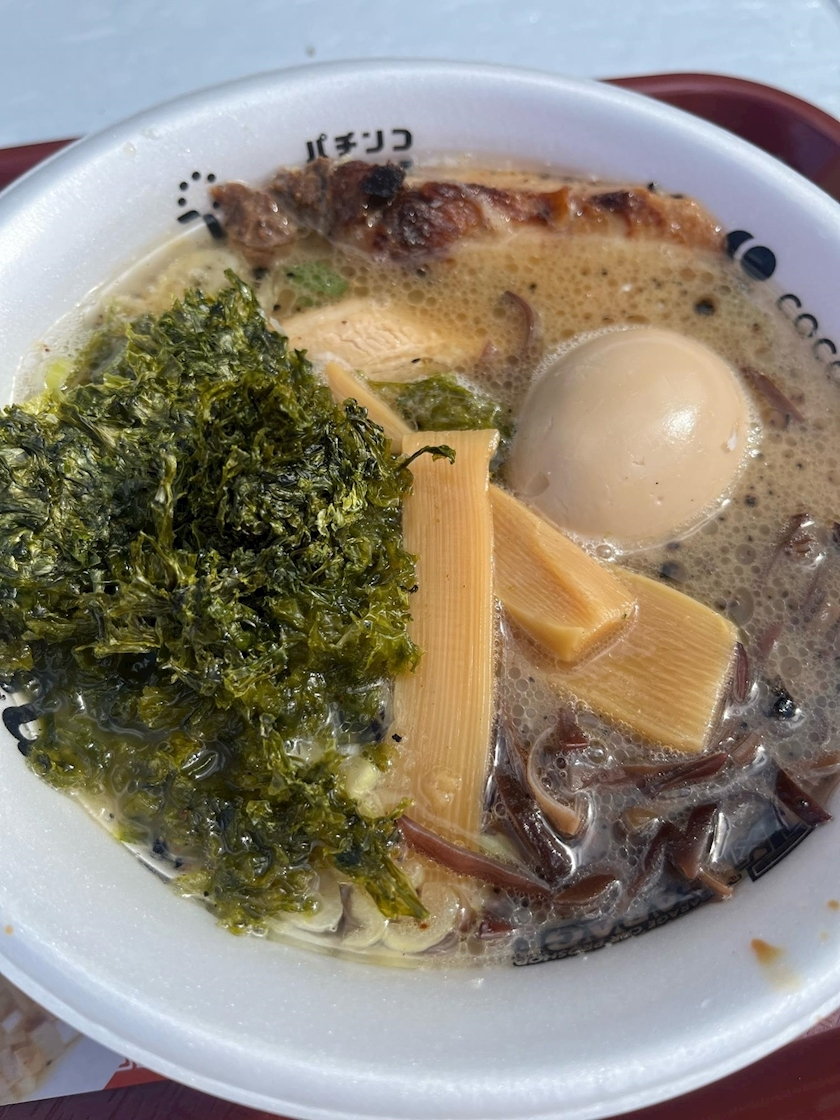 黒輝 りさ