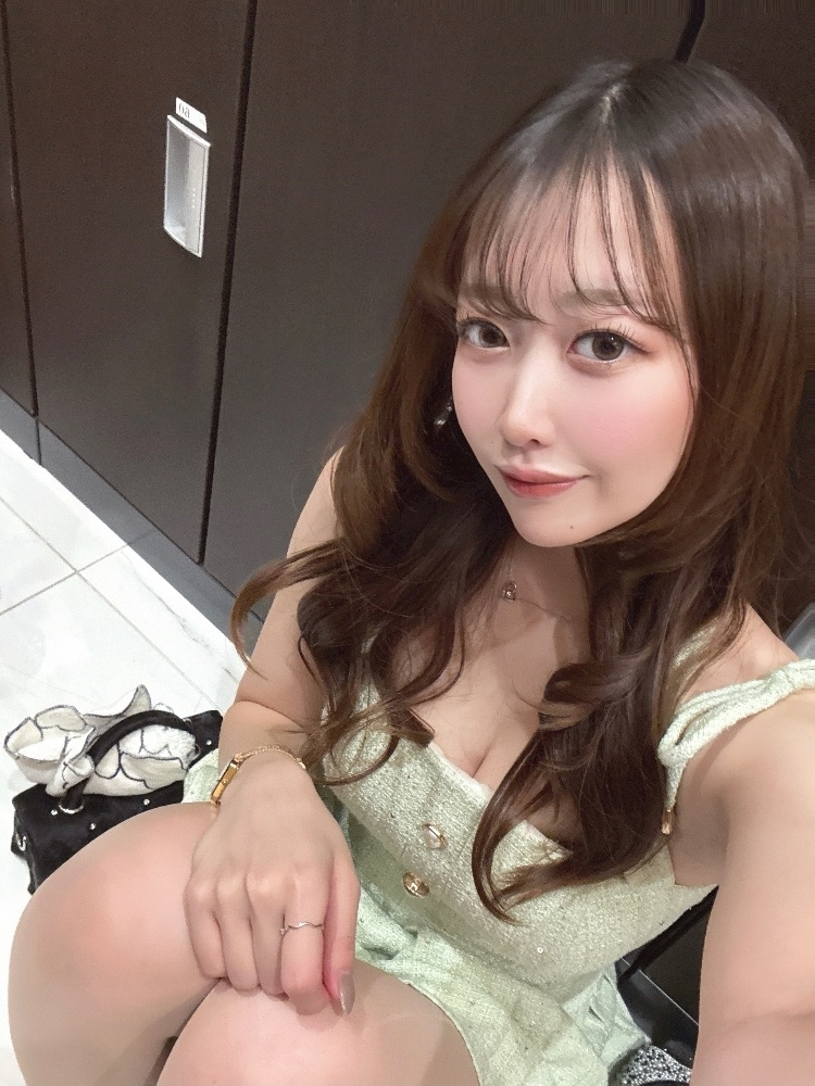 乙川 ゆあ