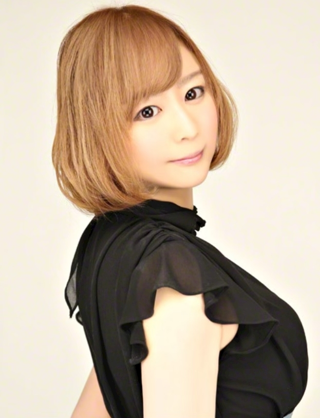 夏樹 あや