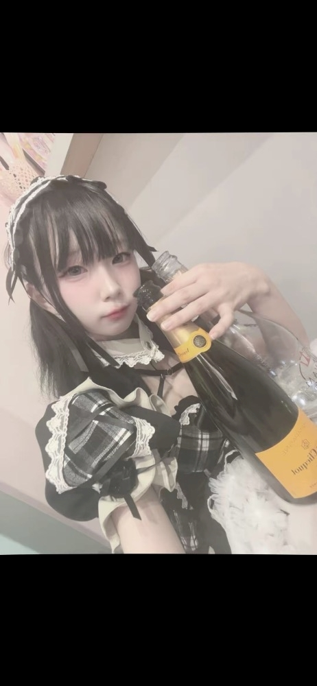 ヴィヴィ