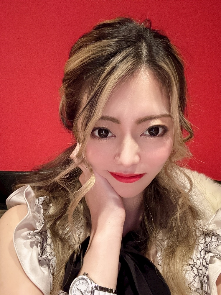 綾瀬 彩