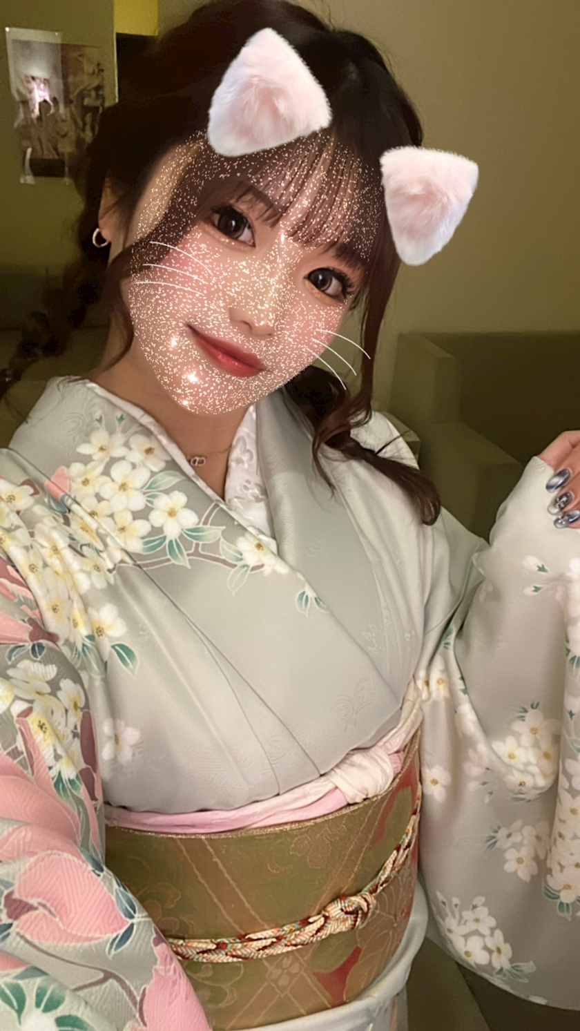 葉月 ひろみ