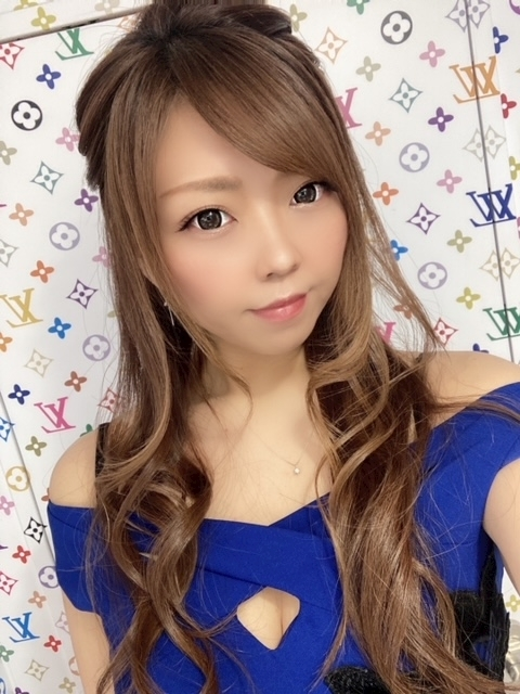 夏樹 あや
