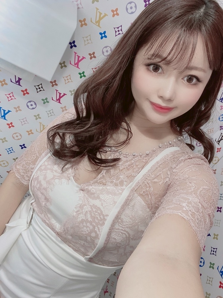 妃 えりな