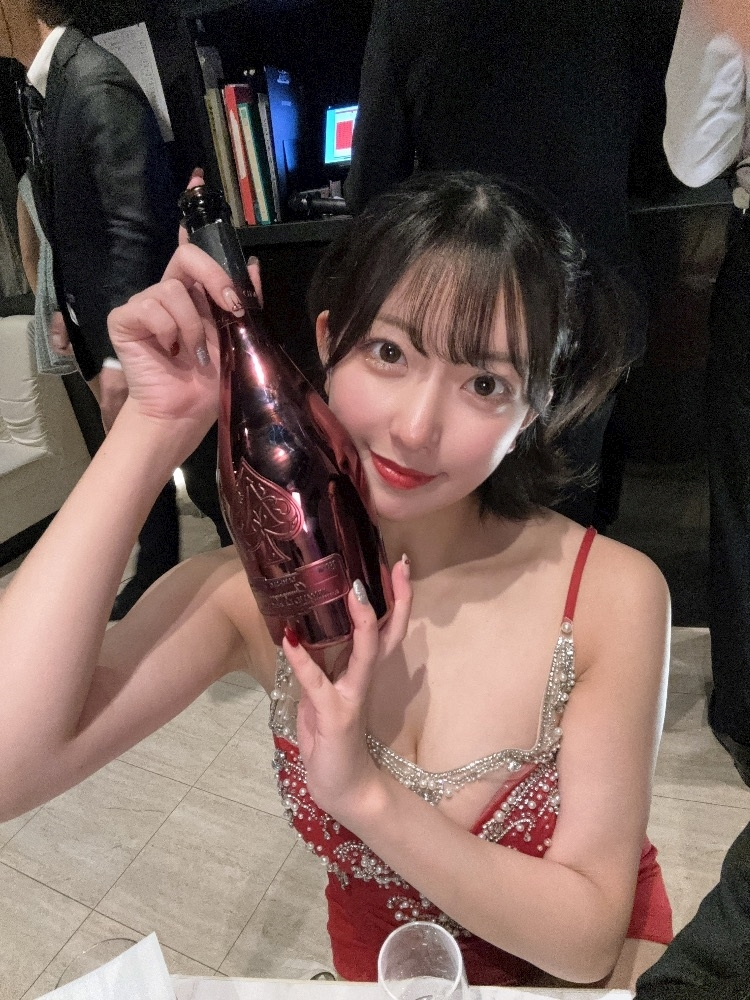 神楽 むぎ