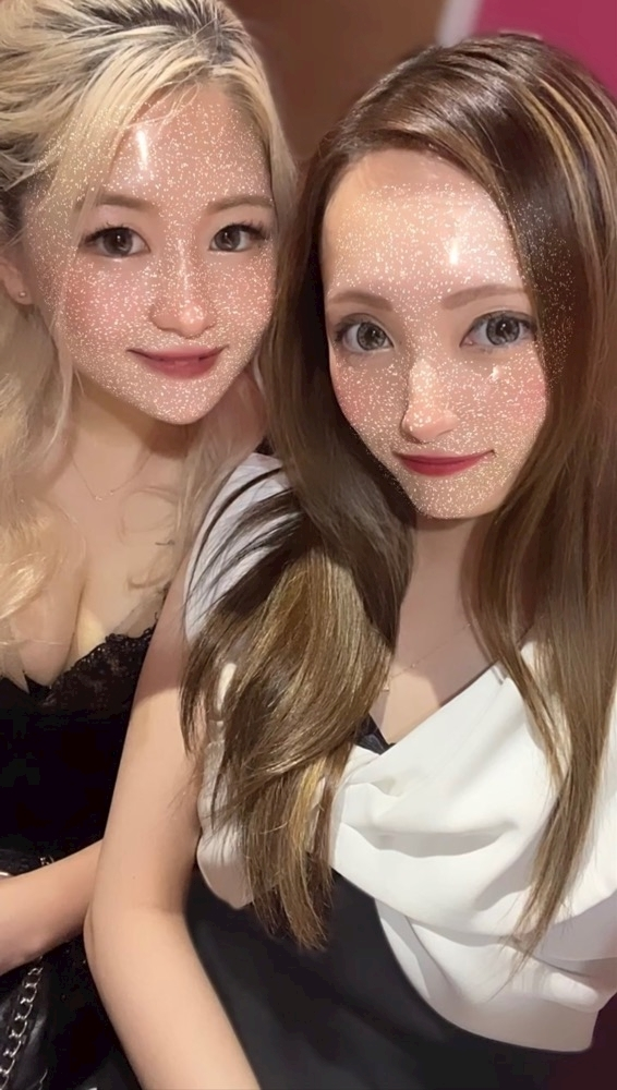 あや